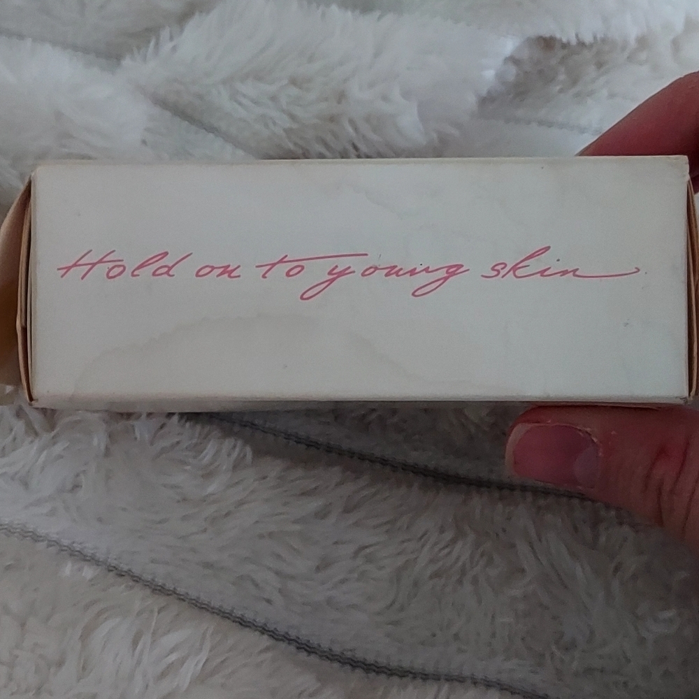 Vintage Oil Of Olay Bath Soap Bar - Picture 2 of 3